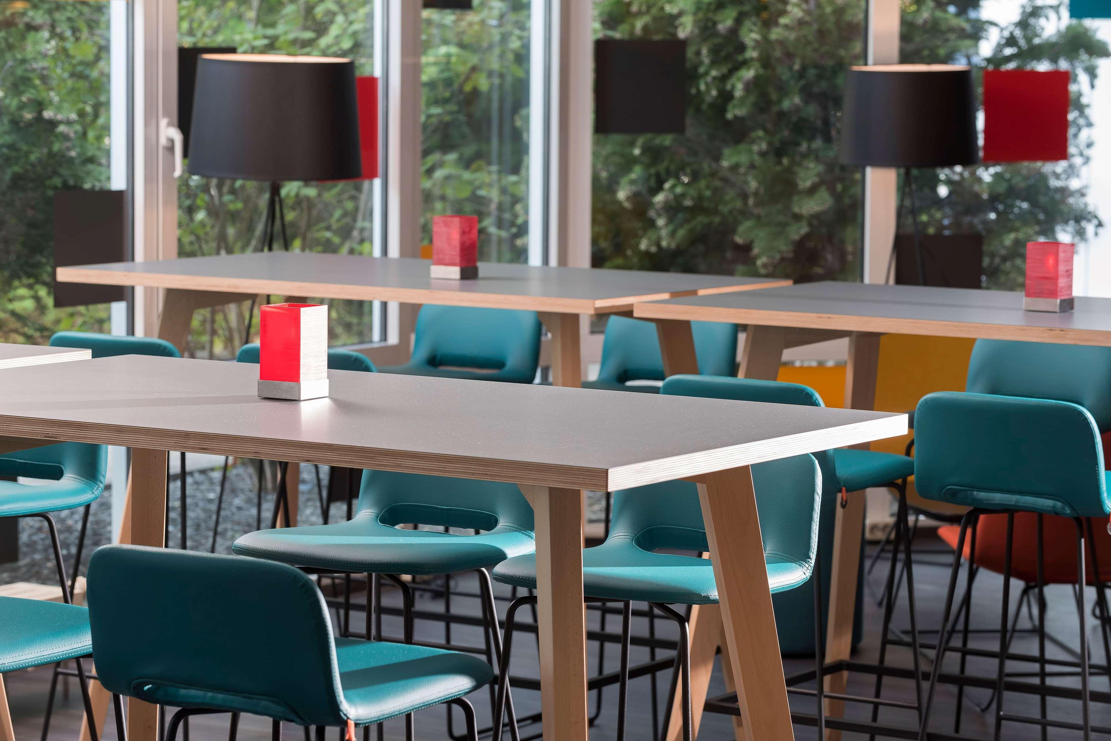 Ramada By Wyndham Hannover Messe Laatzen Екстериор снимка