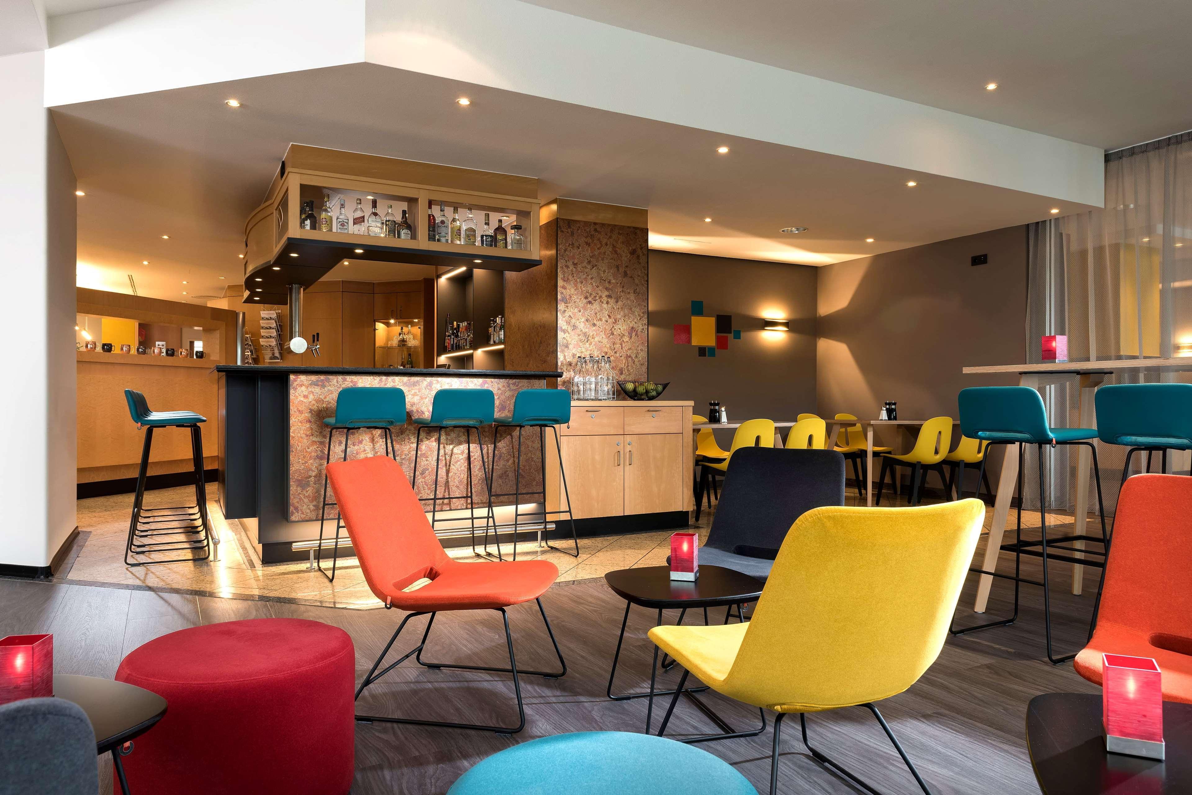 Ramada By Wyndham Hannover Messe Laatzen Екстериор снимка