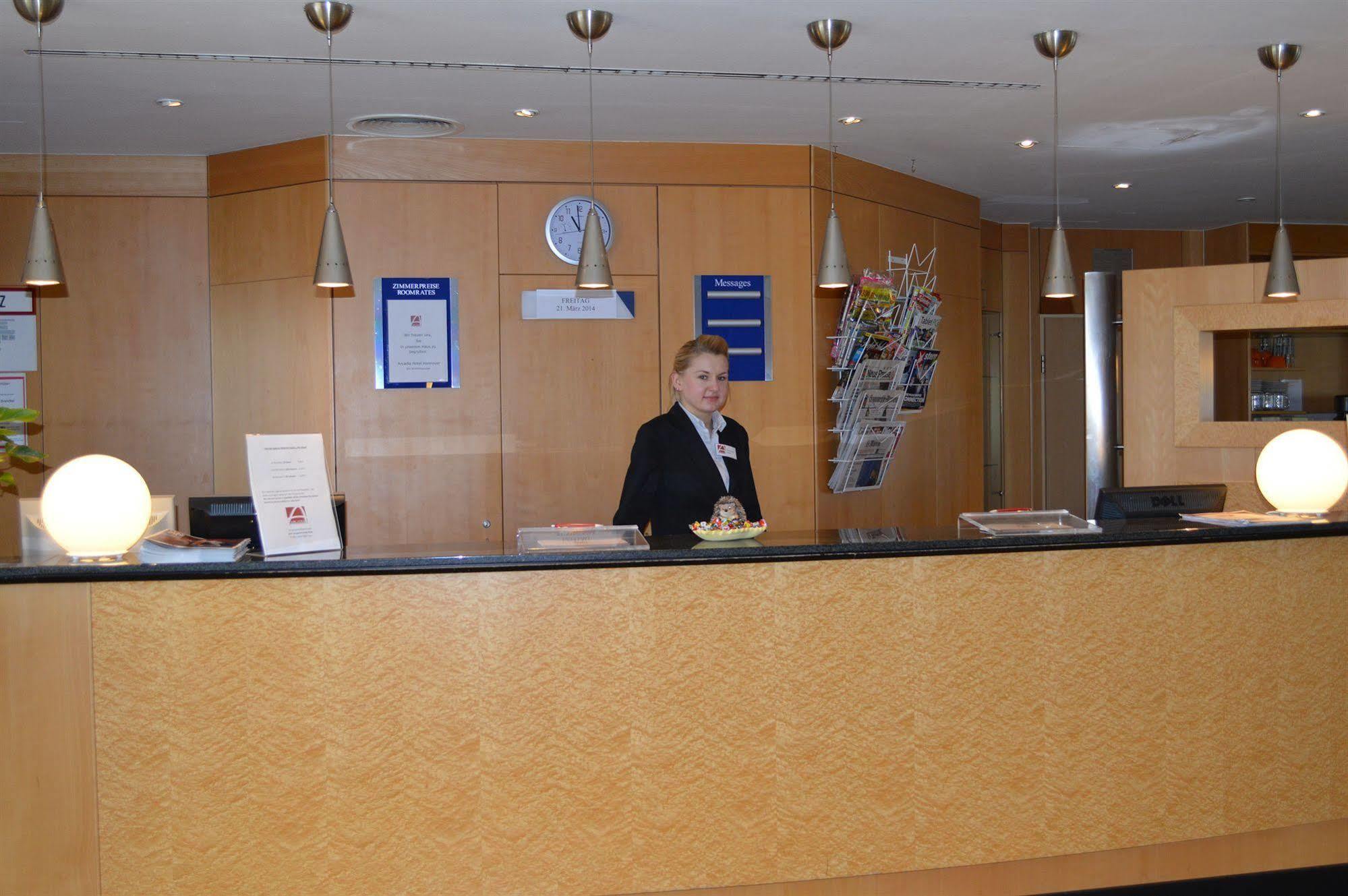 Ramada By Wyndham Hannover Messe Laatzen Екстериор снимка